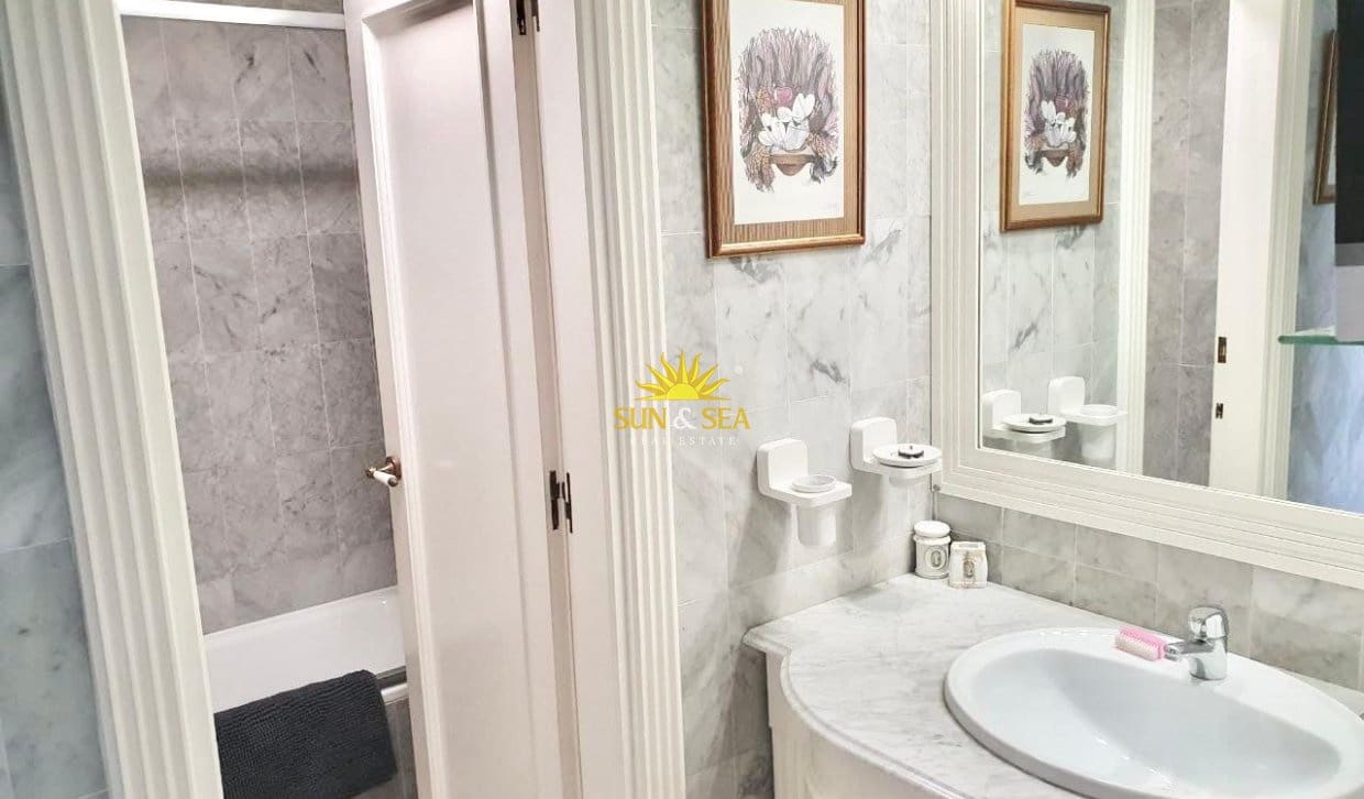 Apartamento de 2 habitaciones en Cabo de Palos en alquiler vacacional con piscina - 750 € (Ref: 10009756)