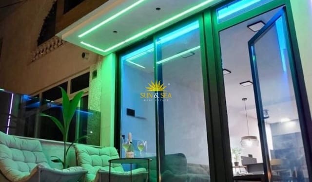 3 Zimmer Apartment zu vermieten in Centro, Torrevieja - 2.200 € (Ref: 10009757)
