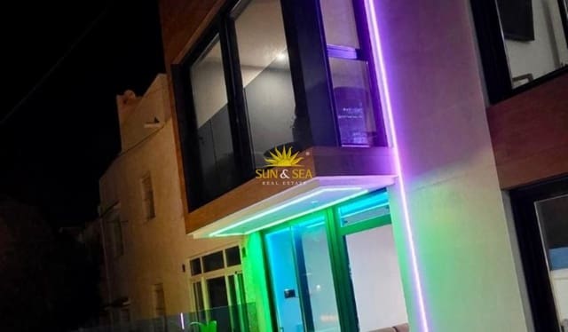 3 Zimmer Apartment zu vermieten in Centro, Torrevieja - 2.200 € (Ref: 10009757)