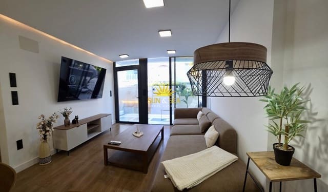 3 Zimmer Apartment zu vermieten in Centro, Torrevieja - 2.200 € (Ref: 10009757)