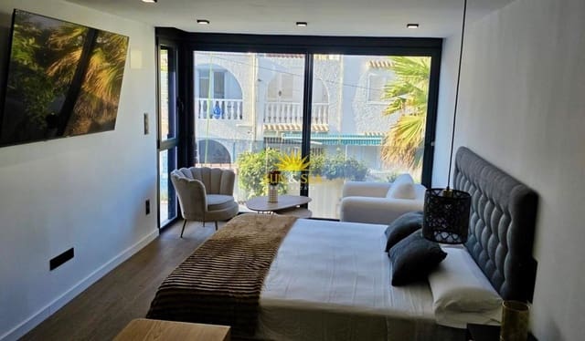 3 Zimmer Apartment zu vermieten in Centro, Torrevieja - 2.200 € (Ref: 10009757)