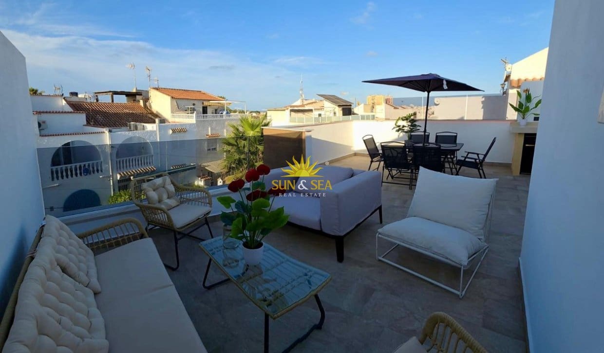 3 Zimmer Apartment zu vermieten in Torrevieja mit Pool - 2.200 € (Ref: 10009757)