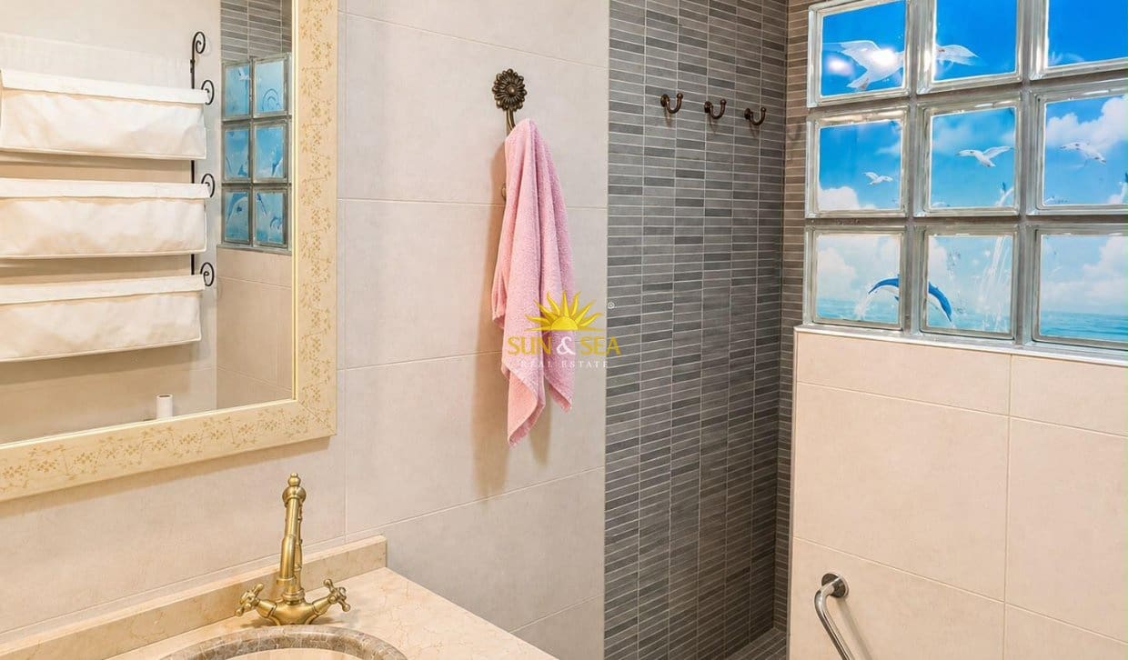 2 soveværelse Lejlighed til salg i Torrevieja - € 159.990 (Ref: 10009758)