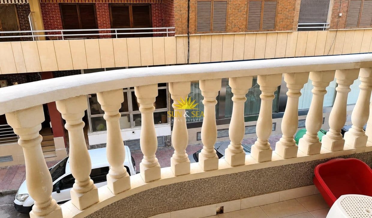 2 soveværelse Lejlighed til salg i Torrevieja - € 159.990 (Ref: 10009758)