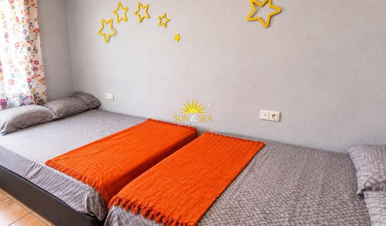2 soveværelse Lejlighed til salg i Torrevieja - € 159.990 (Ref: 10009758)