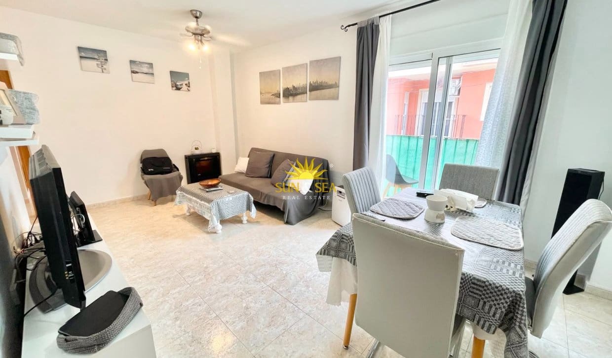 2 slaapkamer Appartement voor vakantieverhuur in Pilar de la Horadada met garage - € 800 (Ref: 10009848)
