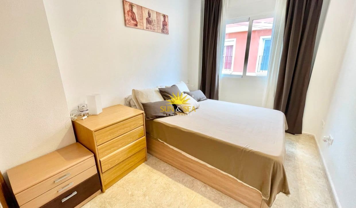 2 slaapkamer Appartement voor vakantieverhuur in Pilar de la Horadada met garage - € 800 (Ref: 10009848)