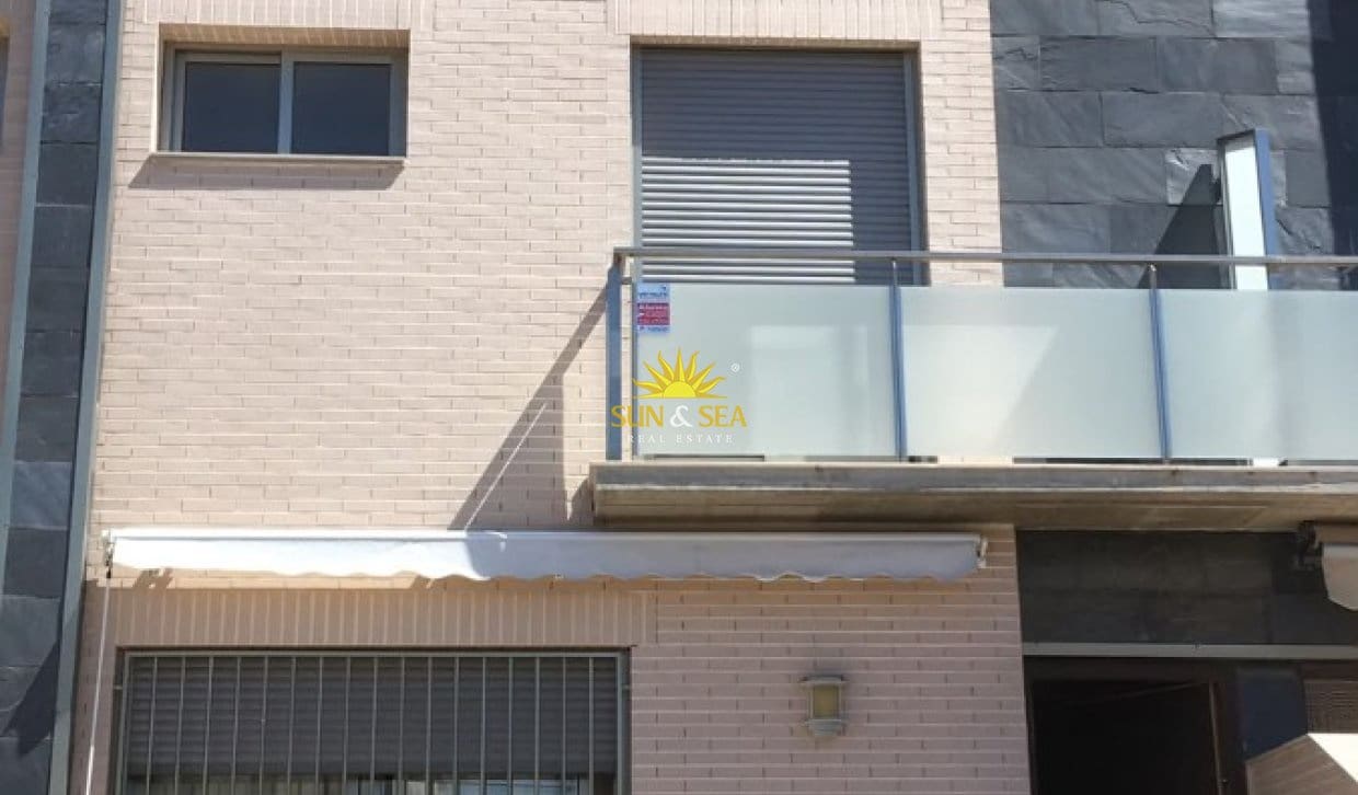 4 camera da letto Appartamento da affitare come casa vacanza in Torre de la Horadada con garage - 1.300 € (Rif: 10009850)