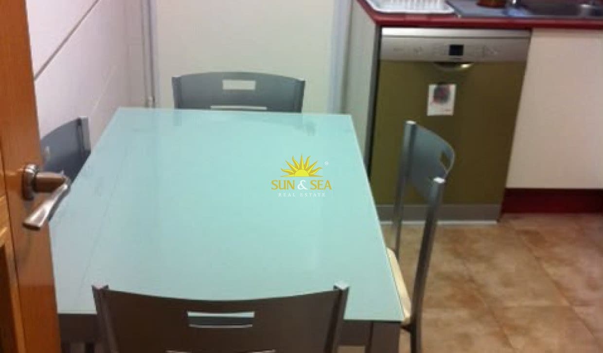 4 camera da letto Appartamento da affitare come casa vacanza in Torre de la Horadada con garage - 1.300 € (Rif: 10009850)