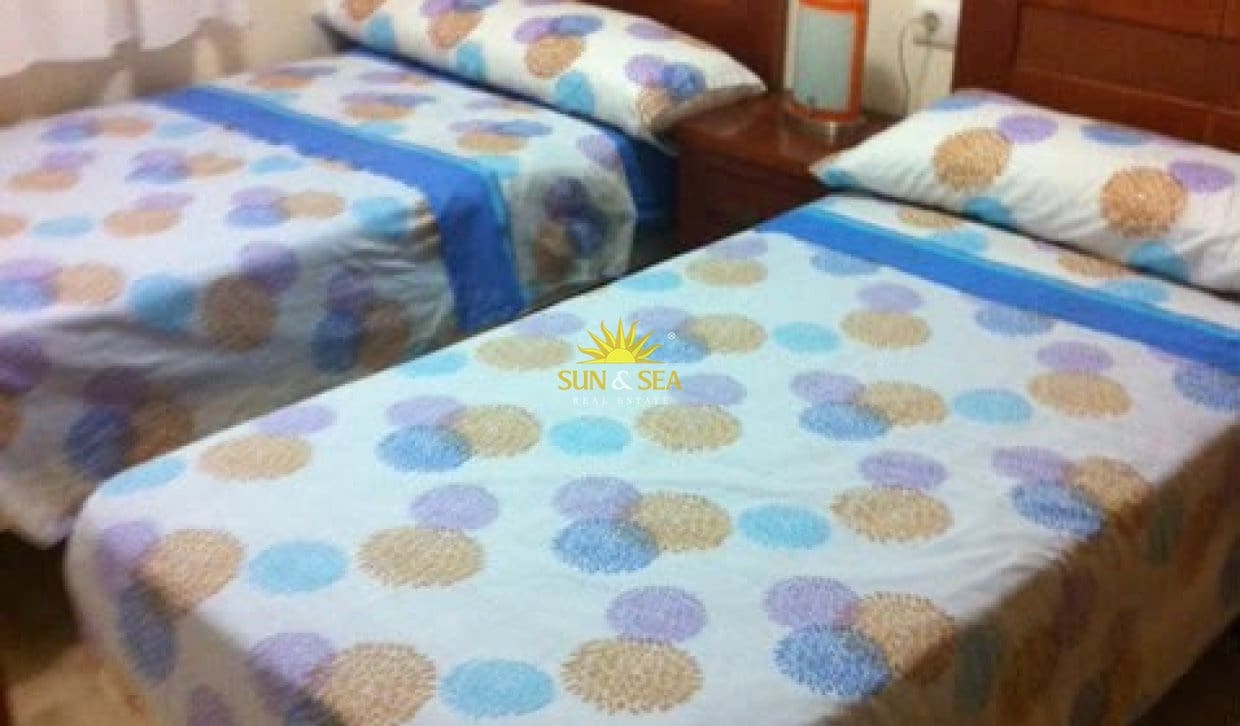 4 camera da letto Appartamento da affitare come casa vacanza in Torre de la Horadada con garage - 1.300 € (Rif: 10009850)