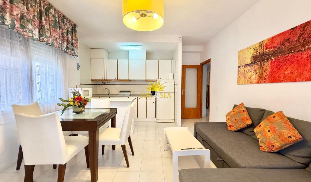 1 sypialnia Apartament do wynajęcia w Torrevieja - 750 € (Ref: 10012284)