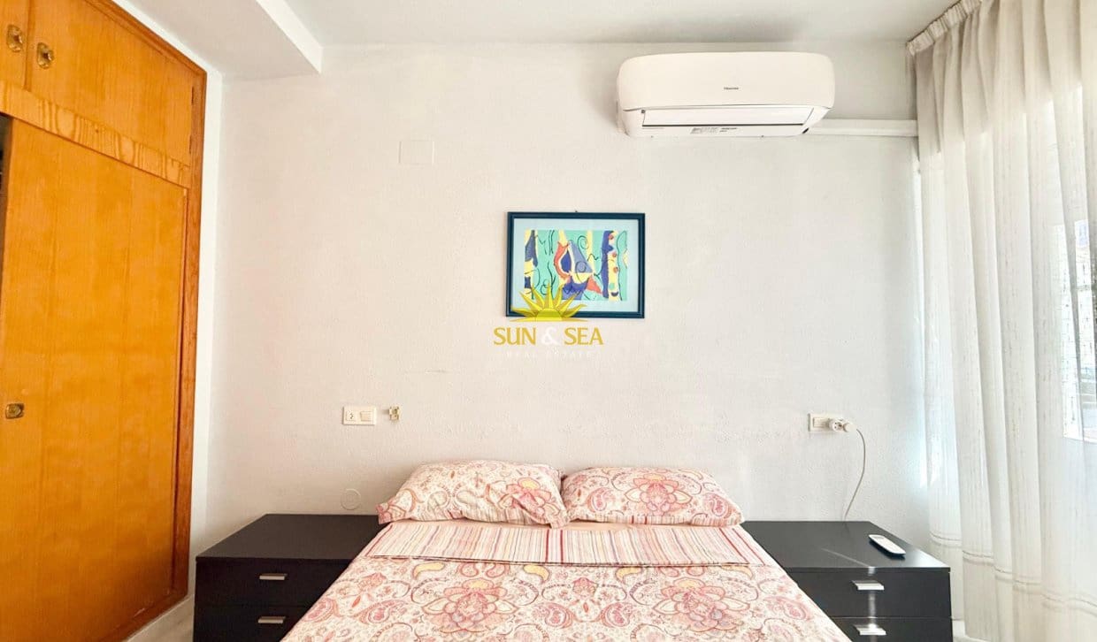 1 sypialnia Apartament do wynajęcia w Torrevieja - 750 € (Ref: 10012284)
