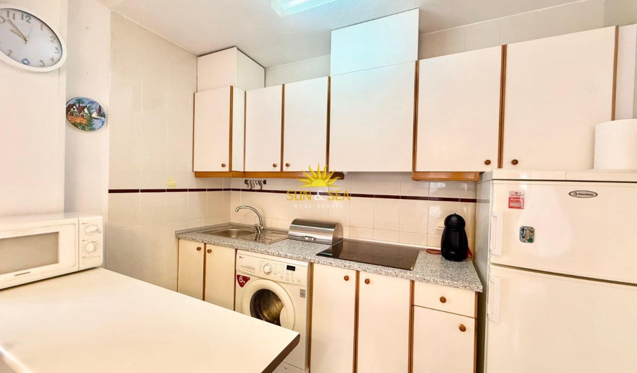 1 sypialnia Apartament do wynajęcia w Torrevieja - 750 € (Ref: 10012284)