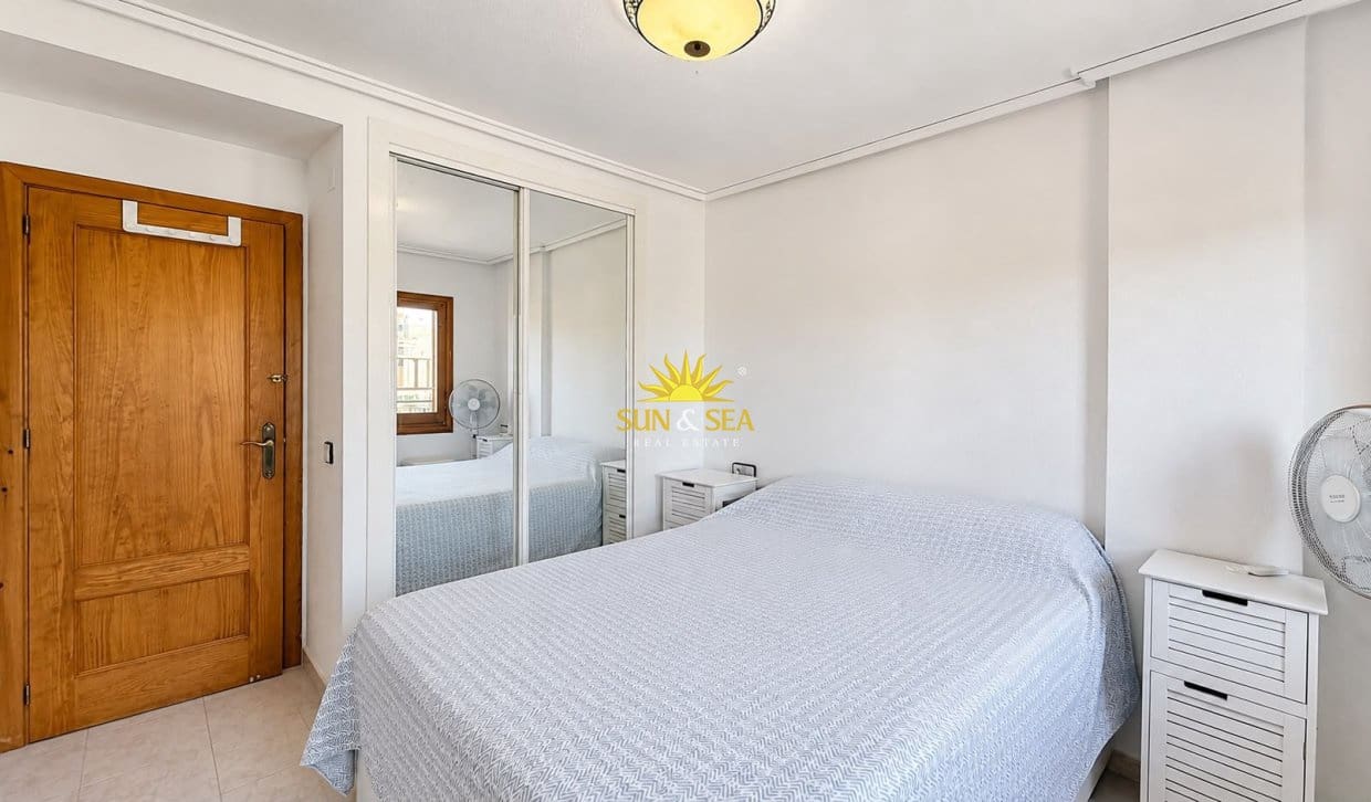 2 Zimmer Apartment zu vermieten in Torre del Moro mit Pool - 900 € (Ref: 10012620)
