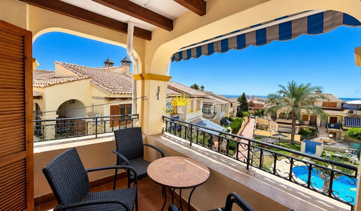 2 Zimmer Apartment zu vermieten in Torre del Moro mit Pool - 900 € (Ref: 10012620)
