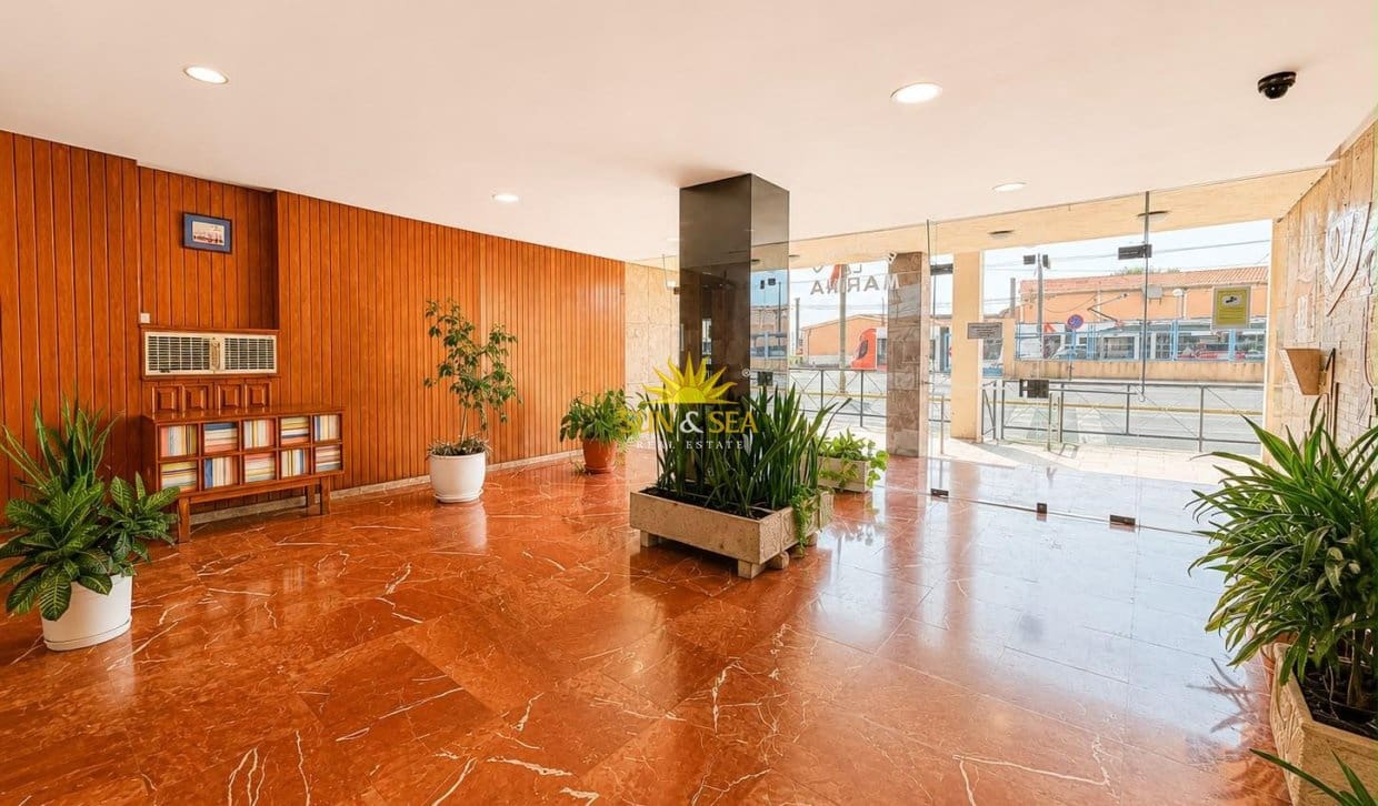 Apartamento de 2 habitaciones en Alicante / Alacant ciudad en venta con garaje - 330.000 € (Ref: 10014793)