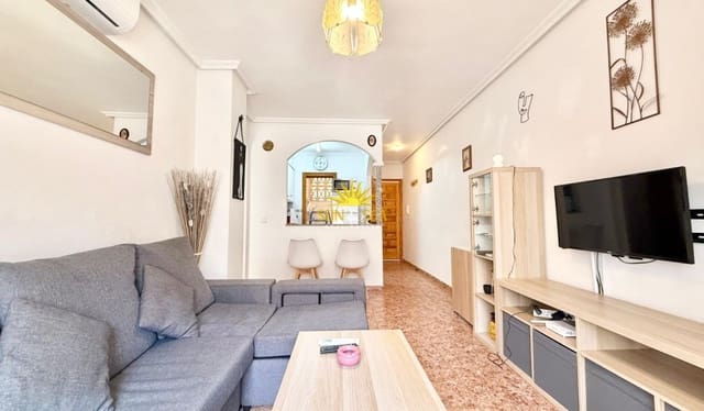 2 slaapkamer Appartement te huur in Centro, Torrevieja met zwembad - € 850 (Ref: 10014794)