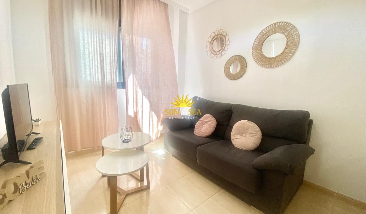 2 bedroom Apartment for holiday rental in El Campello with pool - € 900 (Ref: 10014868)