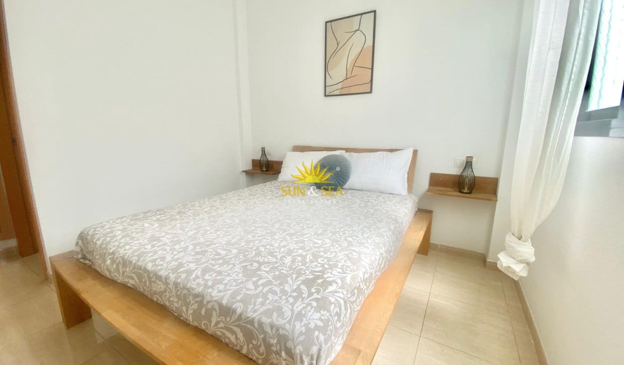 2 bedroom Apartment for holiday rental in El Campello with pool - € 900 (Ref: 10014868)