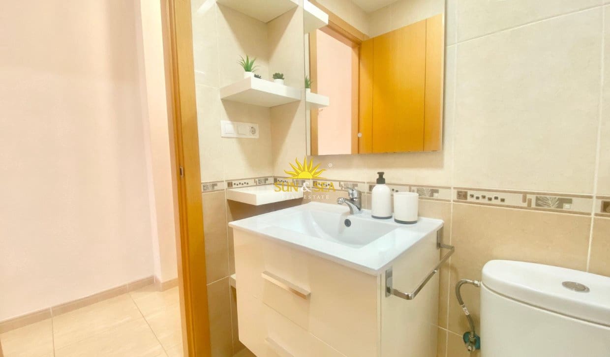 2 bedroom Apartment for holiday rental in El Campello with pool - € 900 (Ref: 10014868)