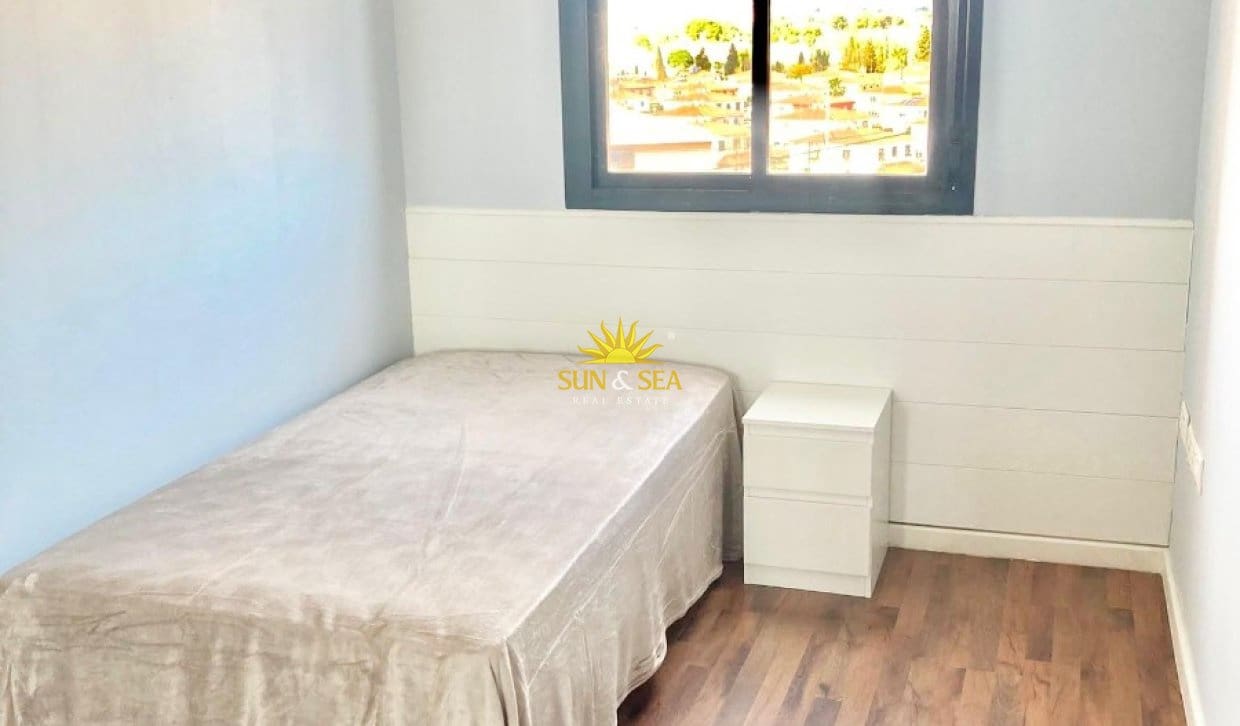 3 sovrum Lägenhet att hyra i San Vicente / Sant Vicent del Raspeig med pool - 1 500 € (Ref: 10014869)