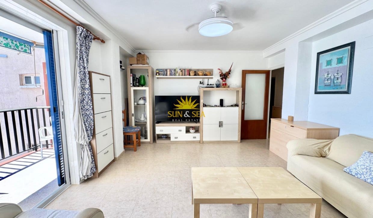 2 camera da letto Appartamento da affitare come casa vacanza in Torrevieja con garage - 900 € (Rif: 10016770)