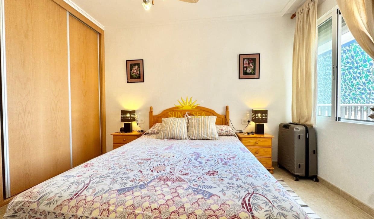 2 camera da letto Appartamento da affitare come casa vacanza in Torrevieja con garage - 900 € (Rif: 10016770)