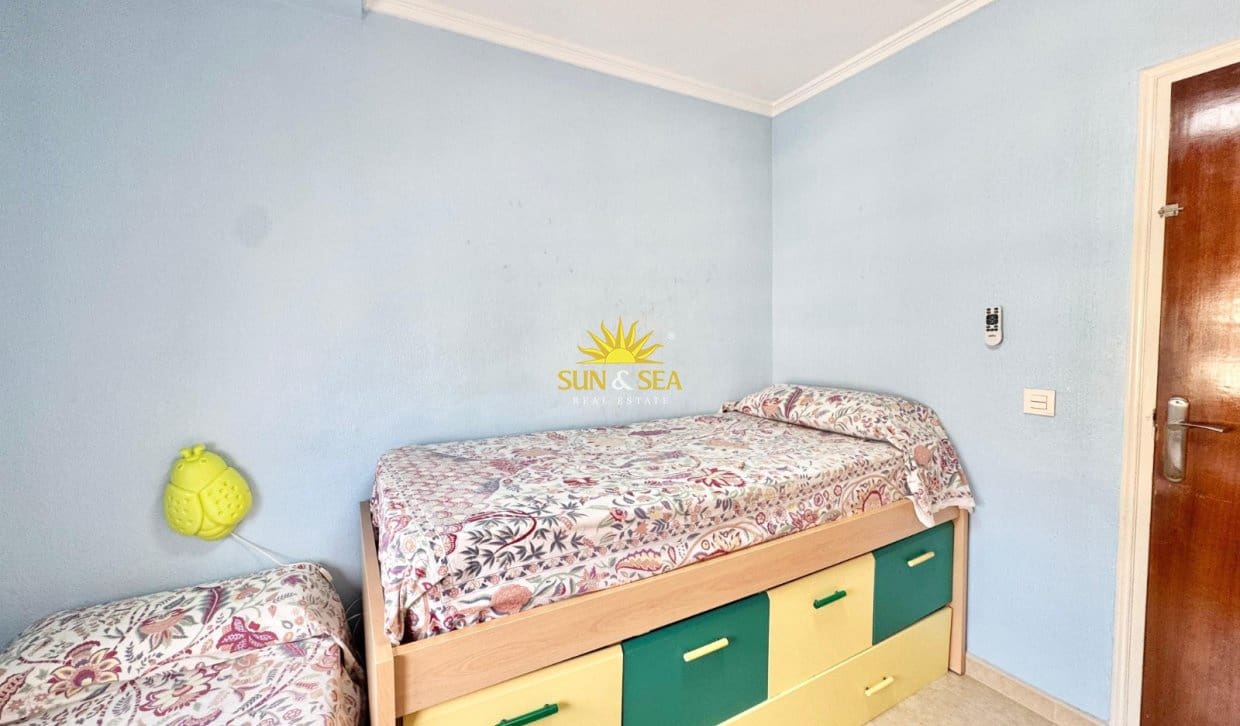 2 camera da letto Appartamento da affitare come casa vacanza in Torrevieja con garage - 900 € (Rif: 10016770)