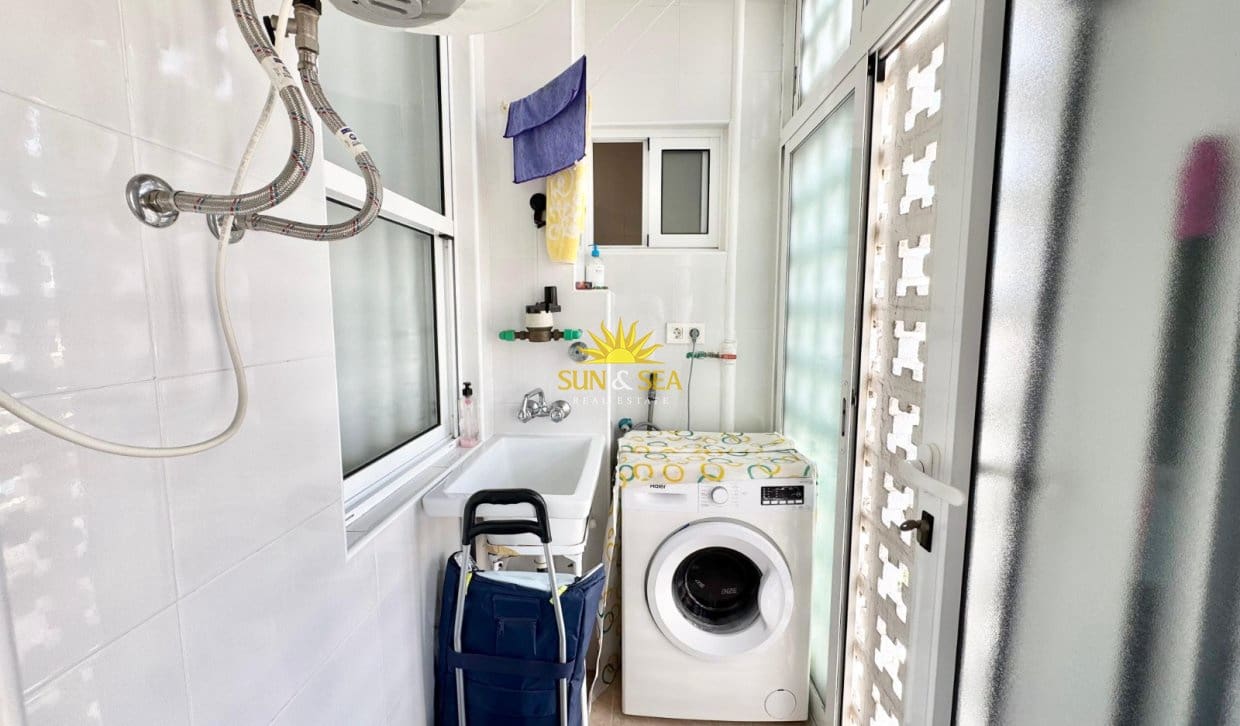 2 camera da letto Appartamento da affitare come casa vacanza in Torrevieja con garage - 900 € (Rif: 10016770)