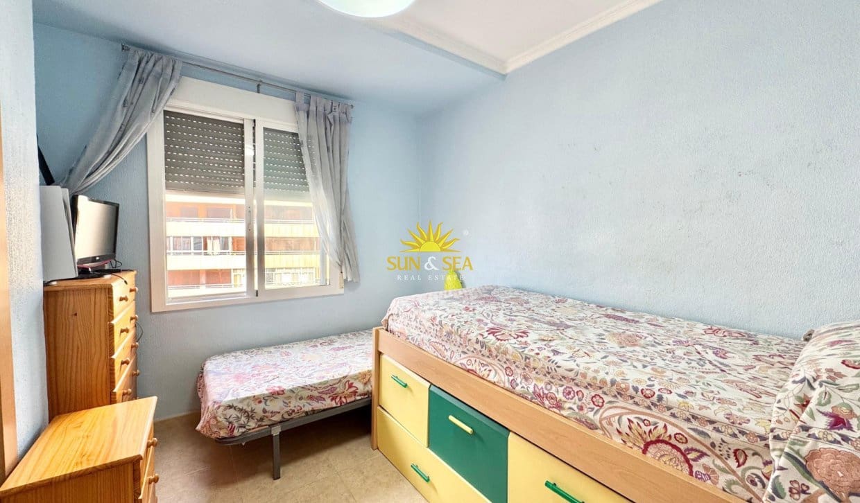 2 camera da letto Appartamento da affitare come casa vacanza in Torrevieja con garage - 900 € (Rif: 10016770)