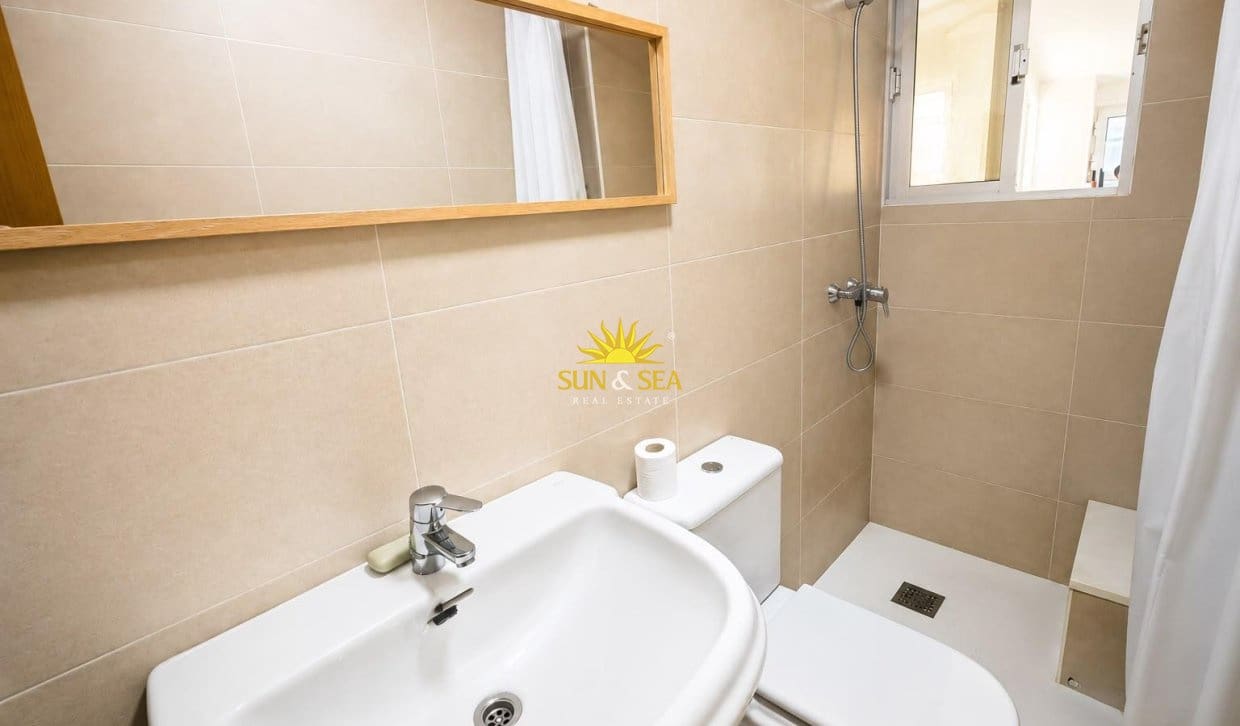 2 bedroom Townhouse for sale in Torrevieja - € 129,990 (Ref: 10016771)