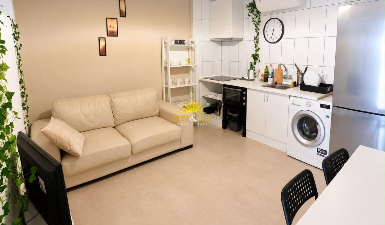 2 bedroom Townhouse for sale in Torrevieja - € 129,990 (Ref: 10016771)