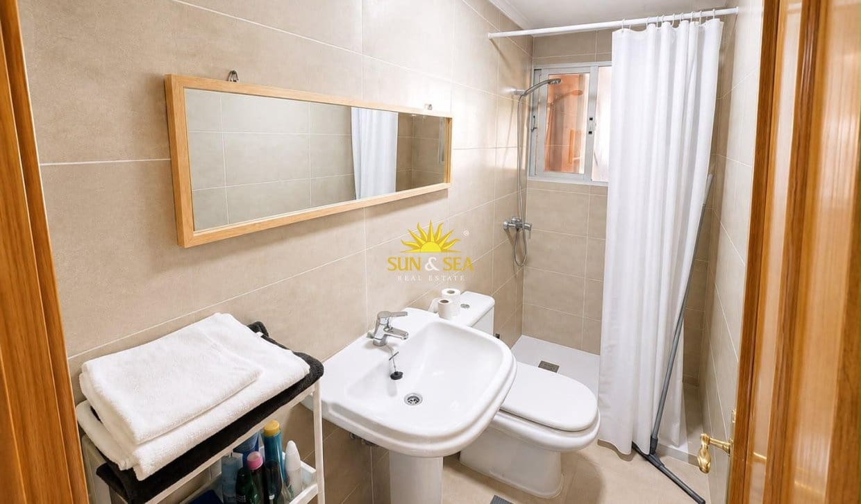 2 bedroom Townhouse for sale in Torrevieja - € 129,990 (Ref: 10016771)