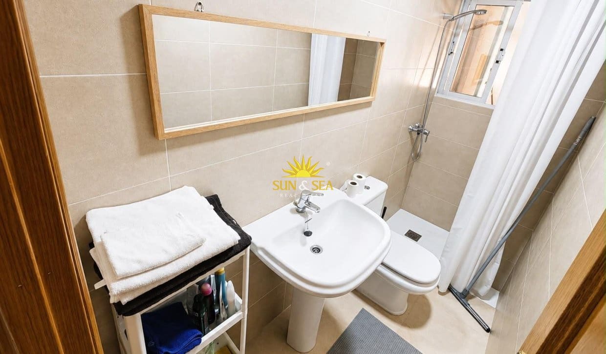 2 bedroom Townhouse for sale in Torrevieja - € 129,990 (Ref: 10016771)