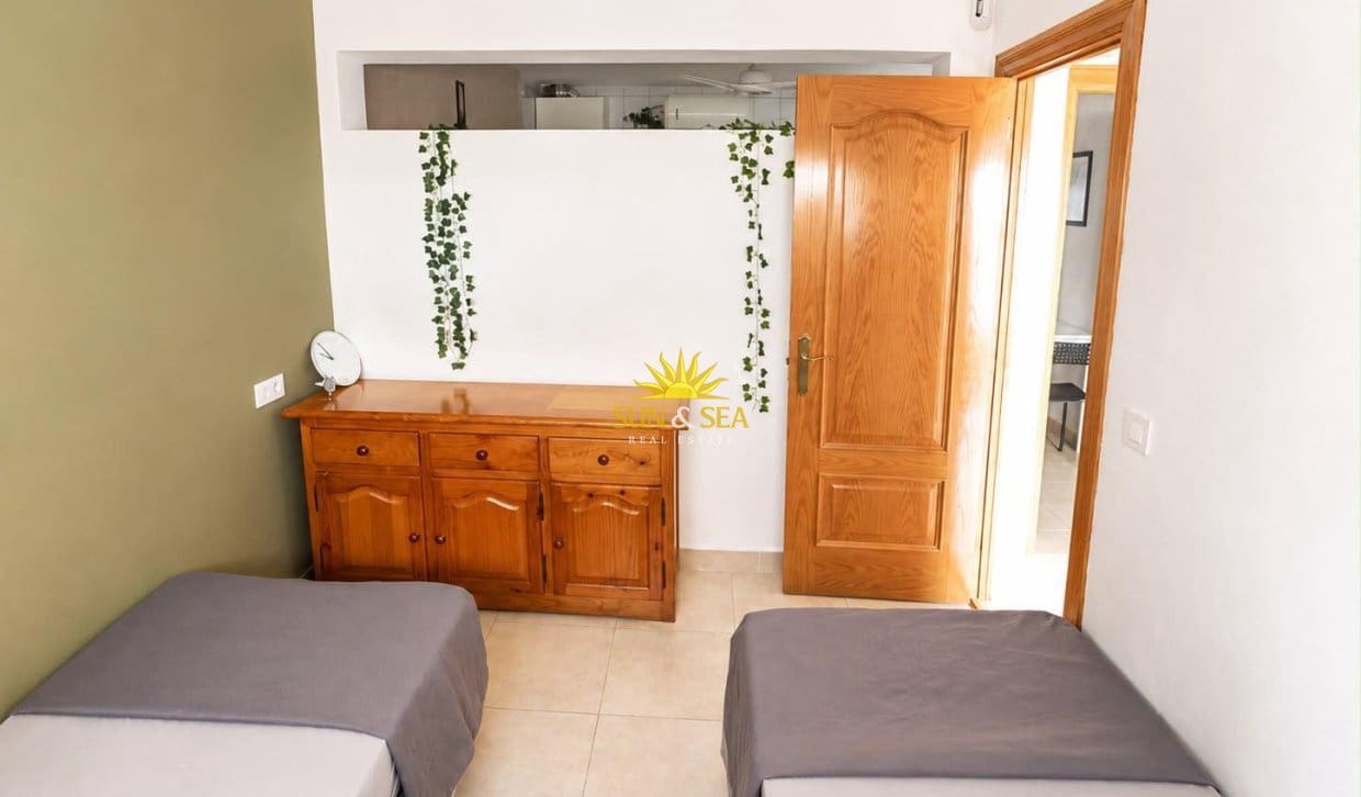 2 bedroom Townhouse for sale in Torrevieja - € 129,990 (Ref: 10016771)