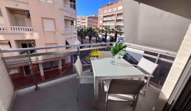   2 soveværelse   ferieLejlighed i Guardamar Playa, Guardamar del Segura   - € 950 (Ref: 10016829)