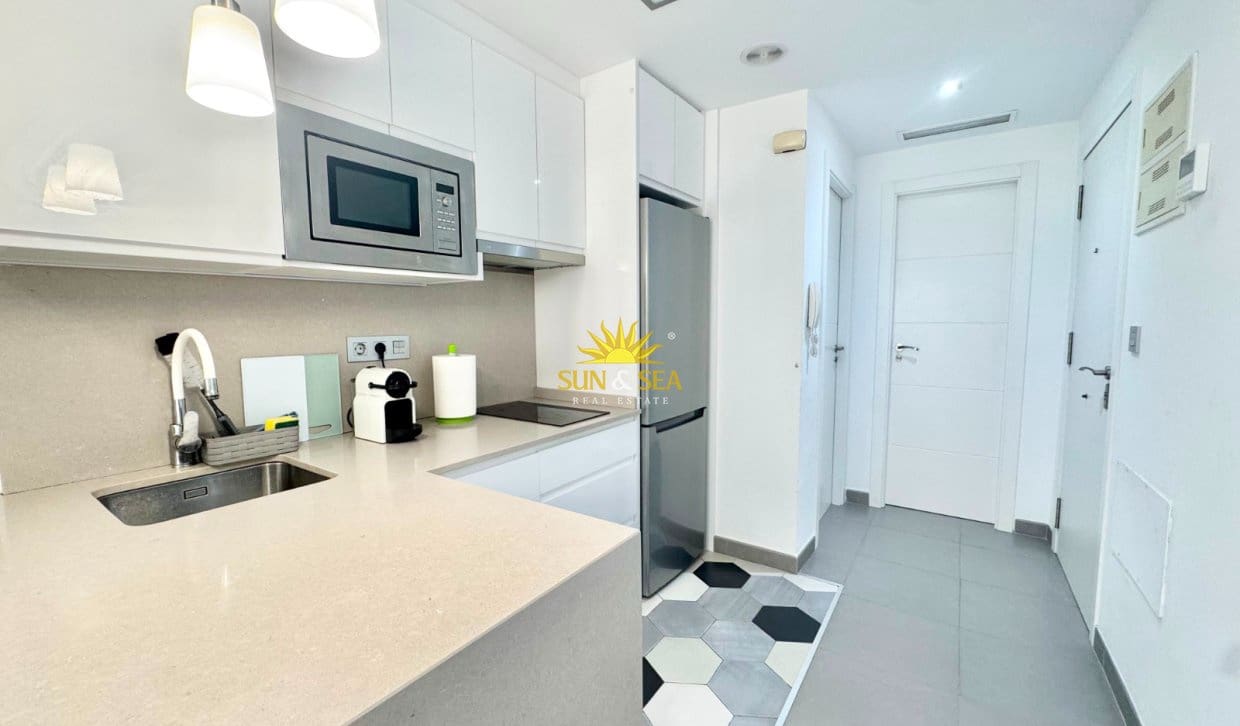 2 slaapkamer Appartement voor vakantieverhuur in Guardamar del Segura - € 950 (Ref: 10016829)
