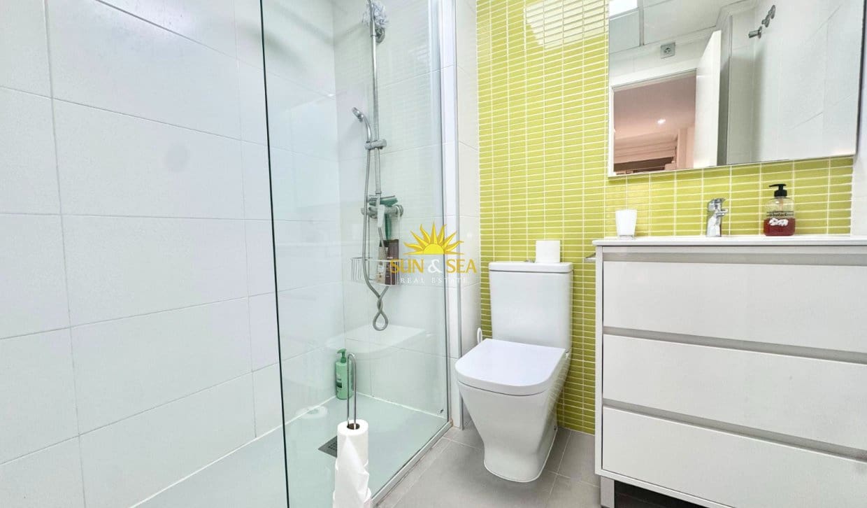 2 slaapkamer Appartement voor vakantieverhuur in Guardamar del Segura - € 950 (Ref: 10016829)