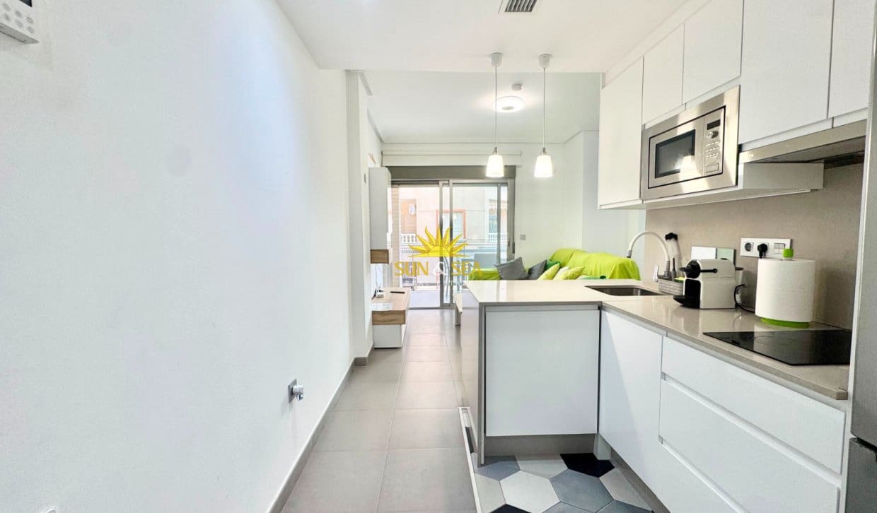 2 slaapkamer Appartement voor vakantieverhuur in Guardamar del Segura - € 950 (Ref: 10016829)