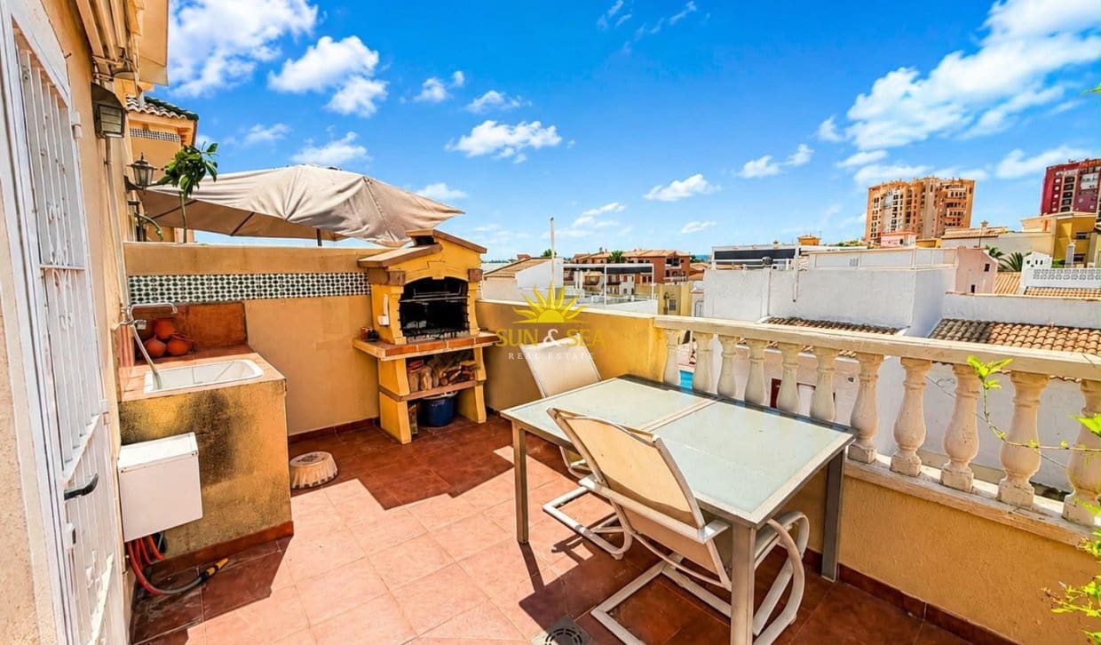 3 soverom Leilighet til salgs i Torrevieja med garasje - € 296 990 (Ref: 10019371)