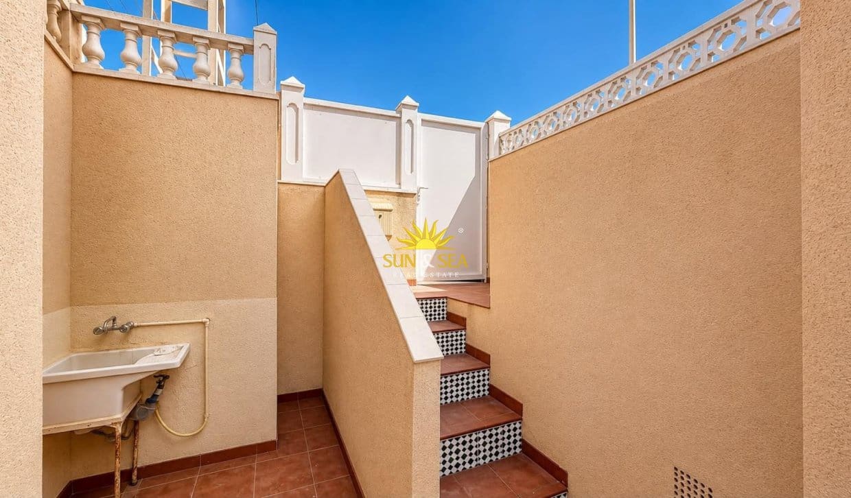 3 soverom Leilighet til salgs i Torrevieja med garasje - € 296 990 (Ref: 10019371)