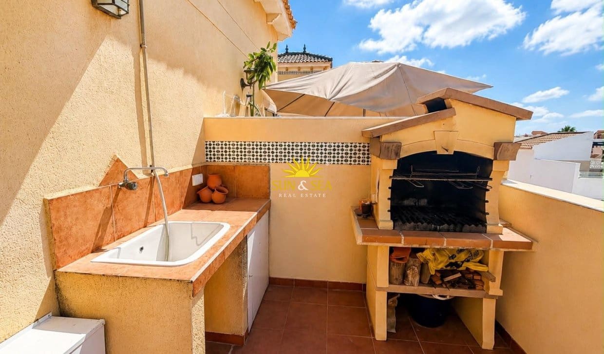 3 soverom Leilighet til salgs i Torrevieja med garasje - € 296 990 (Ref: 10019371)