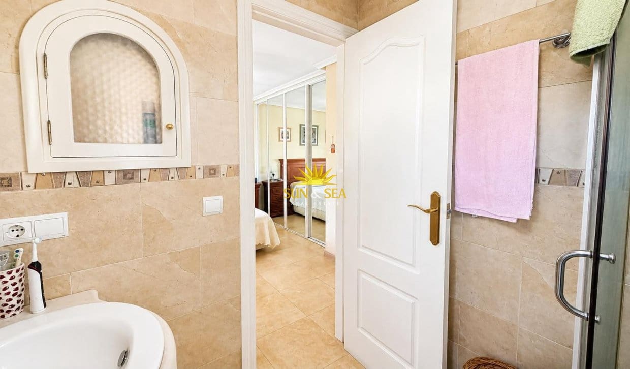 3 soverom Leilighet til salgs i Torrevieja med garasje - € 296 990 (Ref: 10019371)