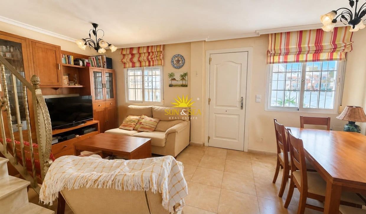 3 soverom Leilighet til salgs i Torrevieja med garasje - € 296 990 (Ref: 10019371)