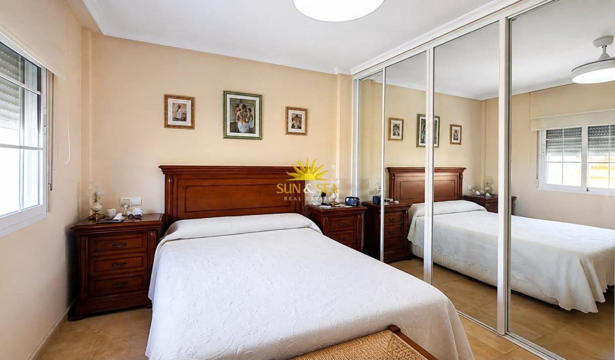 3 soverom Leilighet til salgs i Torrevieja med garasje - € 296 990 (Ref: 10019371)