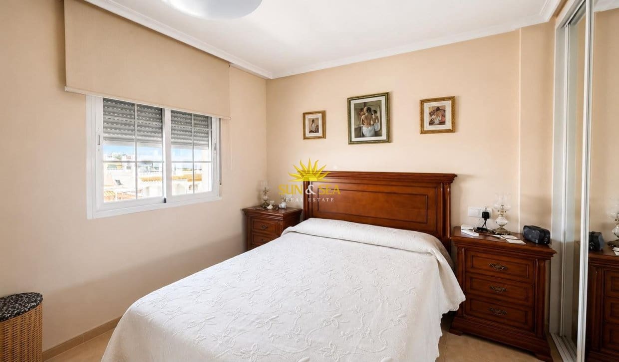 3 soverom Leilighet til salgs i Torrevieja med garasje - € 296 990 (Ref: 10019371)