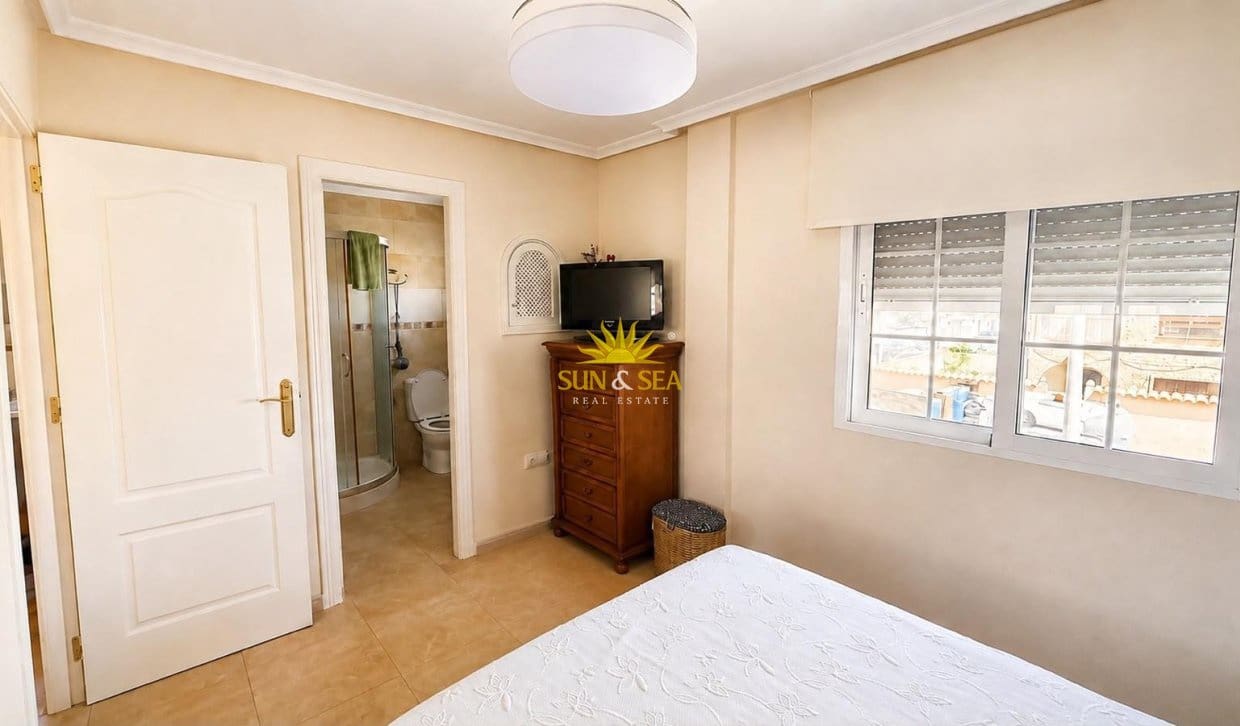 3 soverom Leilighet til salgs i Torrevieja med garasje - € 296 990 (Ref: 10019371)