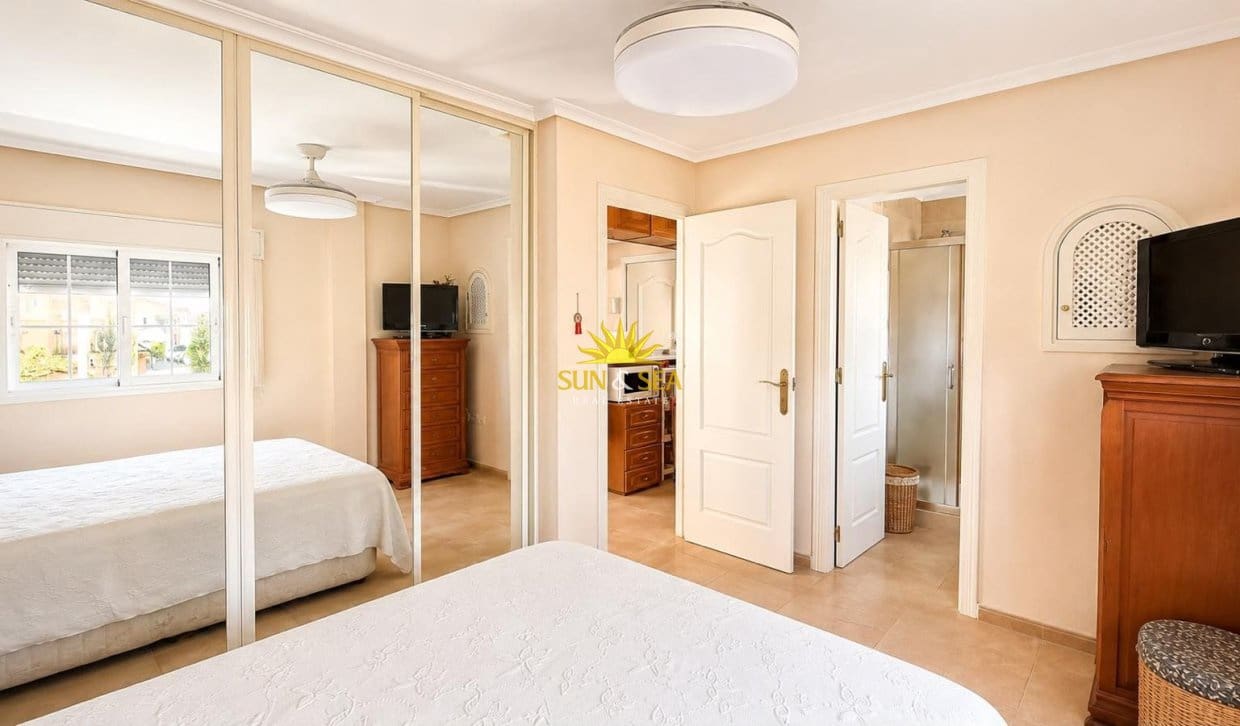 3 soverom Leilighet til salgs i Torrevieja med garasje - € 296 990 (Ref: 10019371)