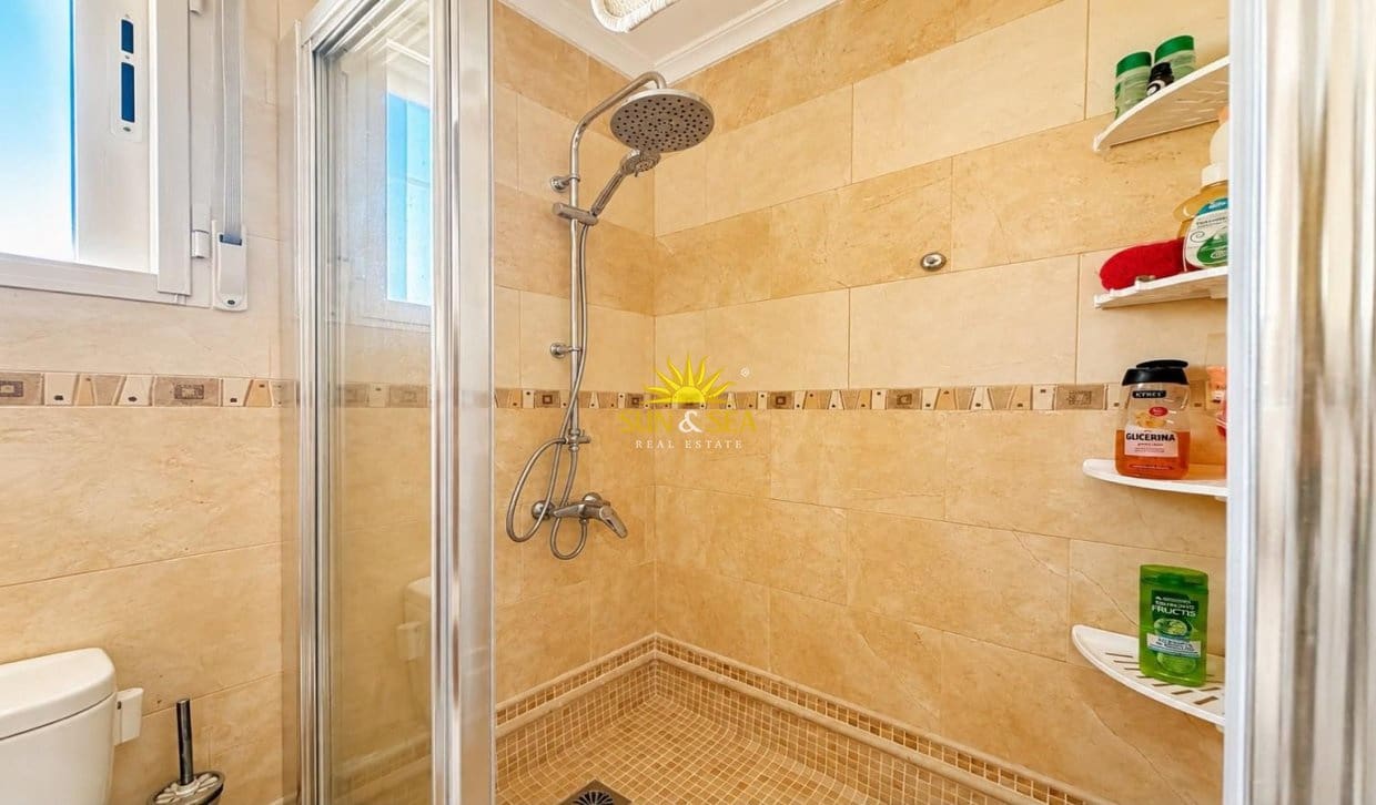 3 soverom Leilighet til salgs i Torrevieja med garasje - € 296 990 (Ref: 10019371)
