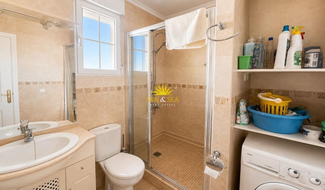 3 soverom Leilighet til salgs i Torrevieja med garasje - € 296 990 (Ref: 10019371)